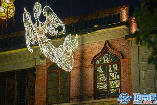 泉州元宵灯会璀璨启幕：一雨一花灯，一城一浪漫！