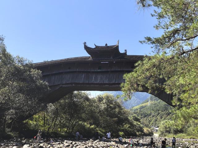 写点生活｜山河映岁月，执手同相伴