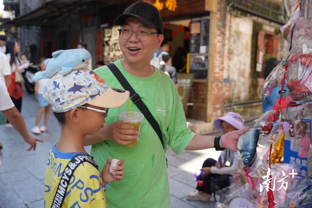 图集｜国庆游江门：打卡长堤品非遗、尝美食