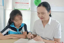 ​深耕道德与法制教学 牢记铸魂育人使命  ——记绥宁县长铺镇第三小学教师曾小云图片