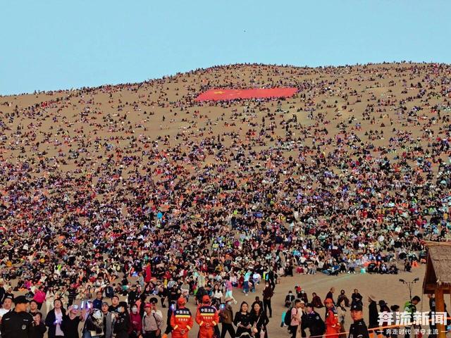 甘肃文旅“双节”热度飙升：订单增长超三成，特色活动与沉浸体验引领热潮