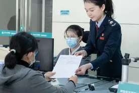 “证数通”系统上线，深圳300多万生活垃圾处理费缴费人可实现秒开票图片