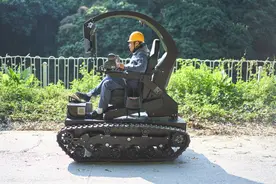 全国首台！“悟空”在半空带电作业，人在地面遥控图片