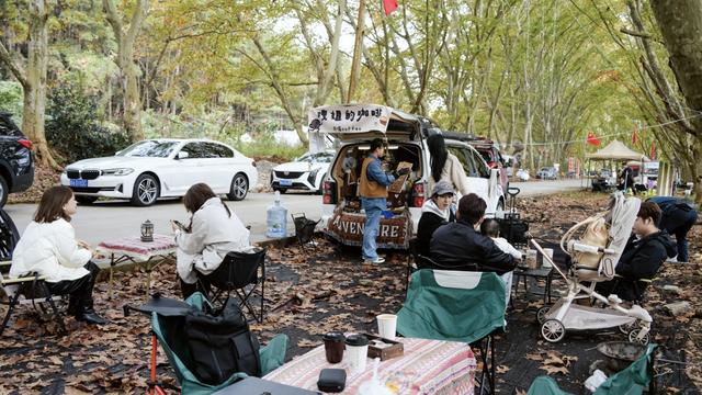 咖啡香漫梧桐道,在贵安新区二十六厂体验慢生活