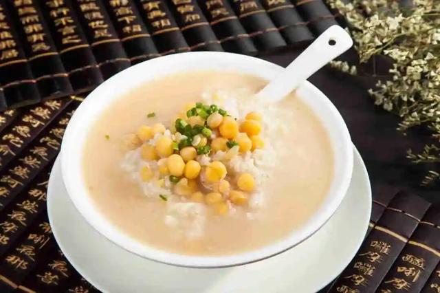 从傍晚到深夜，给荆州四小时，还你一个诗意与烟火之夜