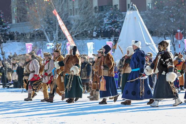 首次走进城市 第二十一届内蒙古自治区冰雪那达慕开幕