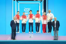 【肇庆体操全锦赛】侍聪夺得男子个人全能项目冠军，国家队“老将”肖若腾摘银图片