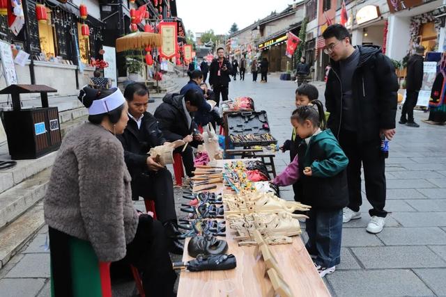 屯堡·家国六百年丨来安顺古城，穿越六百年赶“潮”！