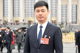 “追着你充电”新能源车也能有充电宝吗？图片