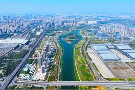 浏阳河上新增两座跨河通道 长沙国际会展新城快速路网加速成形图片