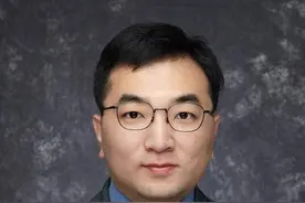 聚集国常会｜资本市场基础制度为何要进一步完善？专访对外经贸大学边江泽图片