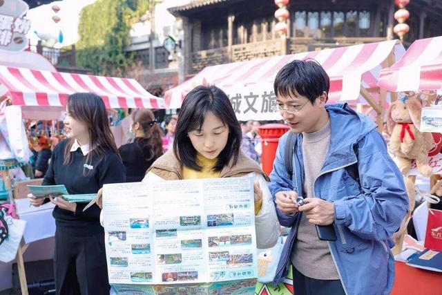 跟着高铁游盐城 看鹿、观鸟、听戏、品鲜