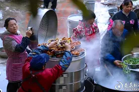 【芙蓉国评论】《村宴》：传承与发展的盛宴图片