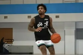 CBA | 北汽男篮主帅莱登：保证赢球的情况下会安排基恩出战图片