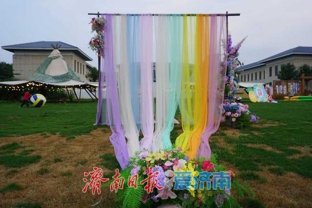 一年四季 泉在济南丨避暑新地标，鲜花港杉林水乐园、杉水间营地开业啦