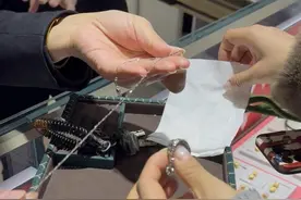 果然财经｜黄金一路狂飙，铂金的“贵族”光环能否重现？图片