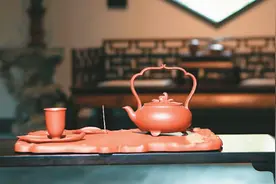 宜兴紫砂 古韵新彩图片