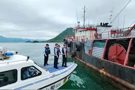 惠州边检站全力护航港澳流动渔船伏季休渔图片