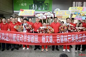 邹敬园等3名奥运选手返川！邹敬园父亲：他内心很强大，为祖国争得了荣誉图片