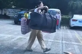 别乱传“扁担女孩”的高考成绩了图片