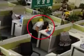 极目锐评∣老员工睡岗1小时被辞退起诉获赔35万，企业管理不能矫枉过正图片