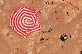 首颗可重复使用返回式卫星上天入地干了啥图片