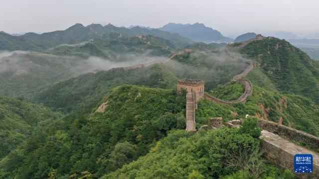 河北滦平：金山岭长城景美如画