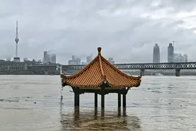 早安·世界｜湖北多地遭遇强降雨，防汛应急响应提升至三级图片