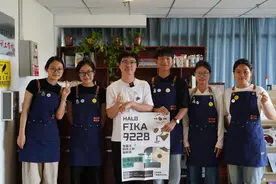 我的老师有绝活丨把课堂搬进咖啡吧、工作室 他要带学生感受“星辰大海”图片