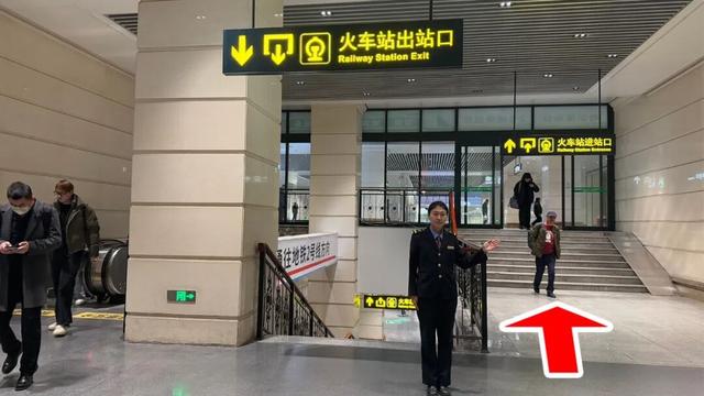 来哈尔滨火车站接送站，南北广场怎么走？超详细指南来了！