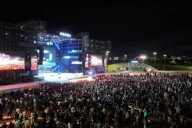 就在今晚，大咖+烟花+无人机+门票全都有，哈尔滨冰雪大世界免费送给您！图片