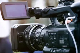 短剧火热，“横店变竖店”！演员一天最高薪酬3万元，后来者还有机会吗？图片