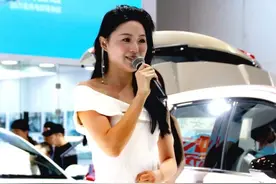 悦驾乐拍 | 车展上的模特，一展风彩图片