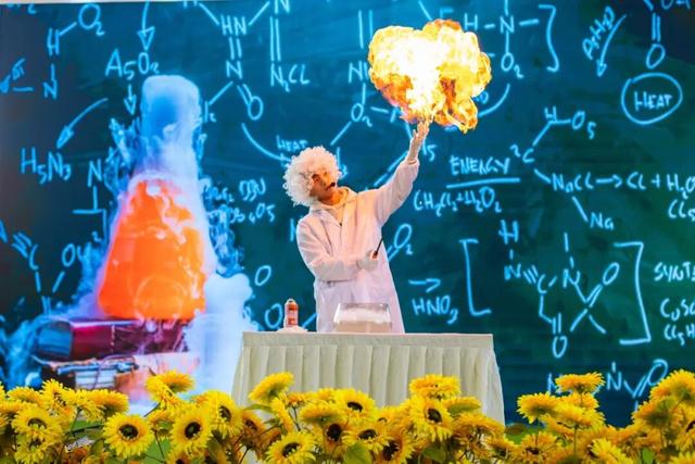 森林雪国今日开业！户外玩真雪就到高明！