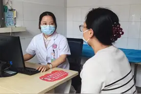 虚惊一场！女子尿液突呈茶色就诊，医生称是药物正常代谢表现图片