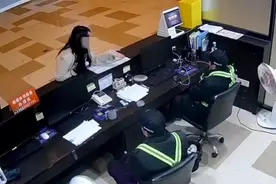 成都一保安被曝言语威胁凌晨未带证件返回民宿的女子！已被罚图片