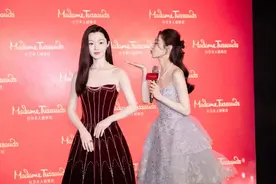 演员宋轶全球首尊蜡像入驻武汉杜莎夫人蜡像馆图片