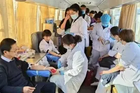 白银市红十字中心血站组织两家单位进行无偿献血活动图片