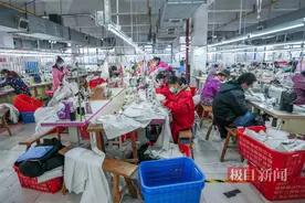 暖冬下的湖北服装行业——①坚守篇：意想不到的“暖冬”寒了冬装潮！武汉服装行业砥砺坚守迎来转机图片