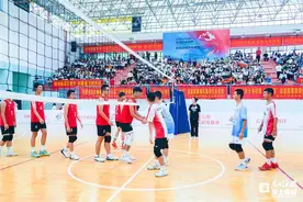 七彩云南校园排球超级联赛在昆明润城学校开幕图片