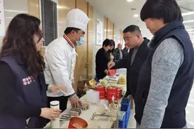 在市政大厦“带货”崇明好物，现场卖爆了！图片