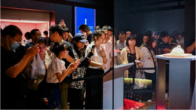 延时开放一年见实效！江苏91家博物馆夏夜“不打烊”，文创、夜展带旺消费