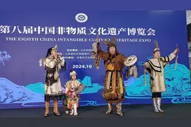 从“江边”到“泉边”——赫哲族“伊玛堪”亮相非遗博览会图片