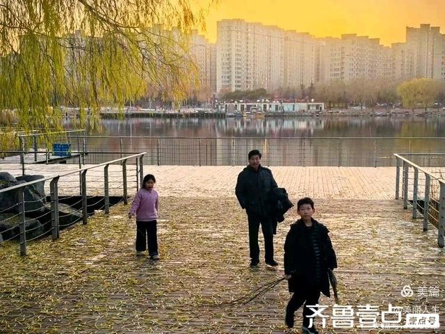 她的背影，是我一生的港湾