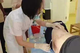 薄薄的棉花竟有如此神奇力量？棉花灸在津巴布韦展现独特魅力图片