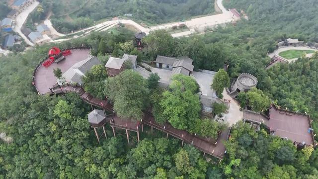 郧阳区南化塘镇：红色土地上的新“突围”