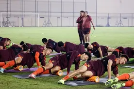 18强赛 | 国足连续两天训练以恢复为主 武磊、汪士钦场边单练图片