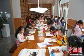 贵州聚焦搬迁民众“一老一小”和新增人口住房保障难题图片