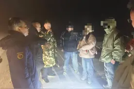 擅入未开发区域，三名游客迷路被困四川九顶山图片