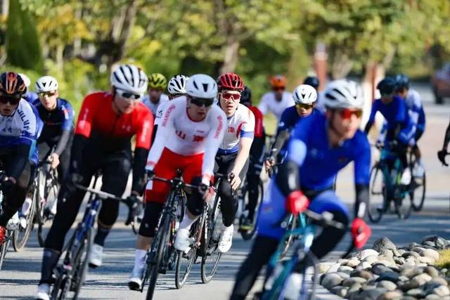 云新闻·滇地宝藏⑦丨一半山水一半城，走进怒江穿城而过的州府小城